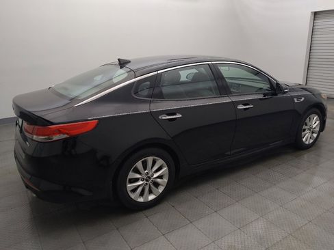 Used 2017 Kia Optima EX image 10
