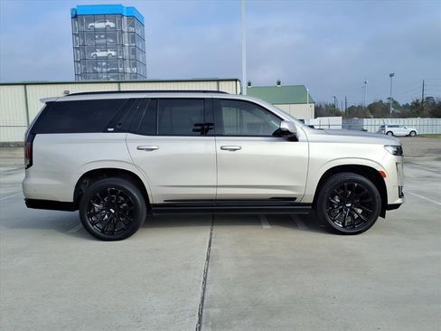 Used 2023 Cadillac Escalade Sport Platinum w/ LPO, ONYX Package image 5