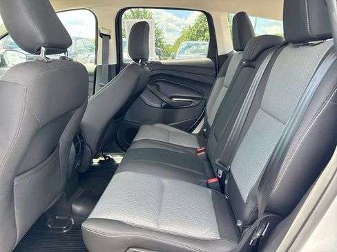 Used 2019 Ford Escape SE FWD image 22