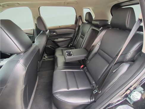 Certified 2023 Nissan Rogue SV w/ SV Premium B Package image 13