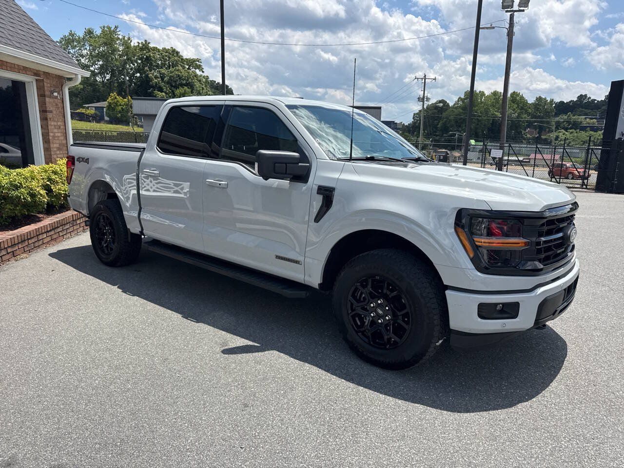 Used 2024 Ford F150 XLT w/ Equipment Group 302A MID AWD/4WD image 8