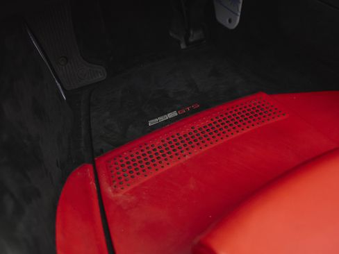 Used 2023 Ferrari 296 GTS RWD image 15