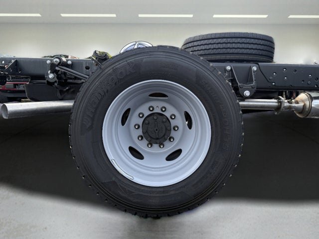 New 2026 Ford F600 4x4 Regular Cab Super Duty w/ XL Chrome Package image 9