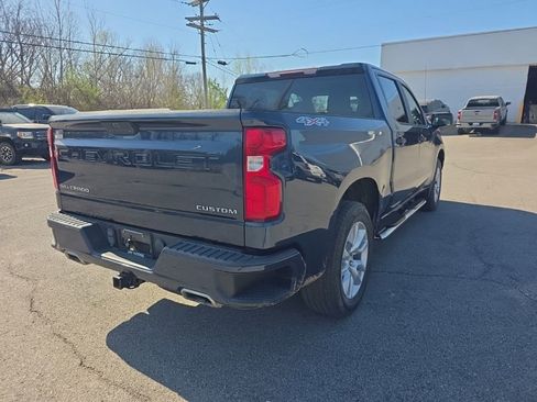 Used 2020 Chevrolet Silverado 1500 Custom w/ Custom Value Package image 5