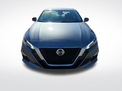 Used 2022 Nissan Altima 2.5 SV