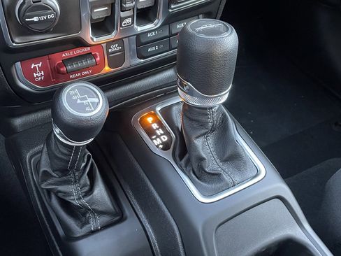 New 2026 Jeep Gladiator Mojave AWD/4WD image 25