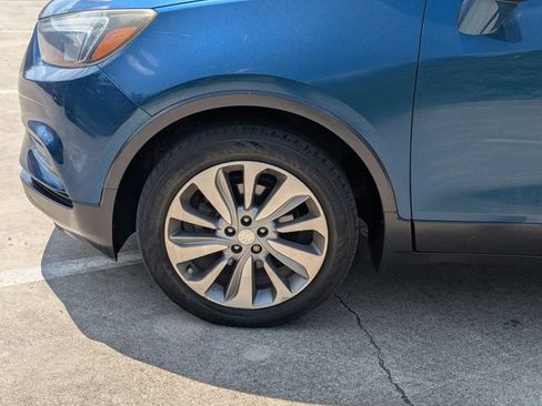 Used 2019 Buick Encore Preferred FWD image 9
