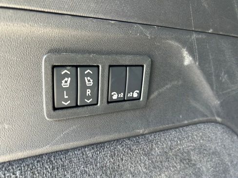 Used 2025 Cadillac Escalade IQ Luxury 2 w/ LPO, Premium Carpet Package AWD/4WD image 59