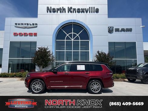 Used 2025 Jeep Grand Cherokee L Summit w/ Advanced Protech Group IV AWD/4WD image 2