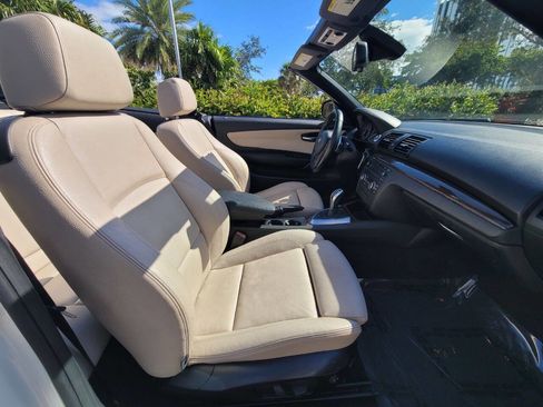 Used 2012 BMW 135i Convertible image 15