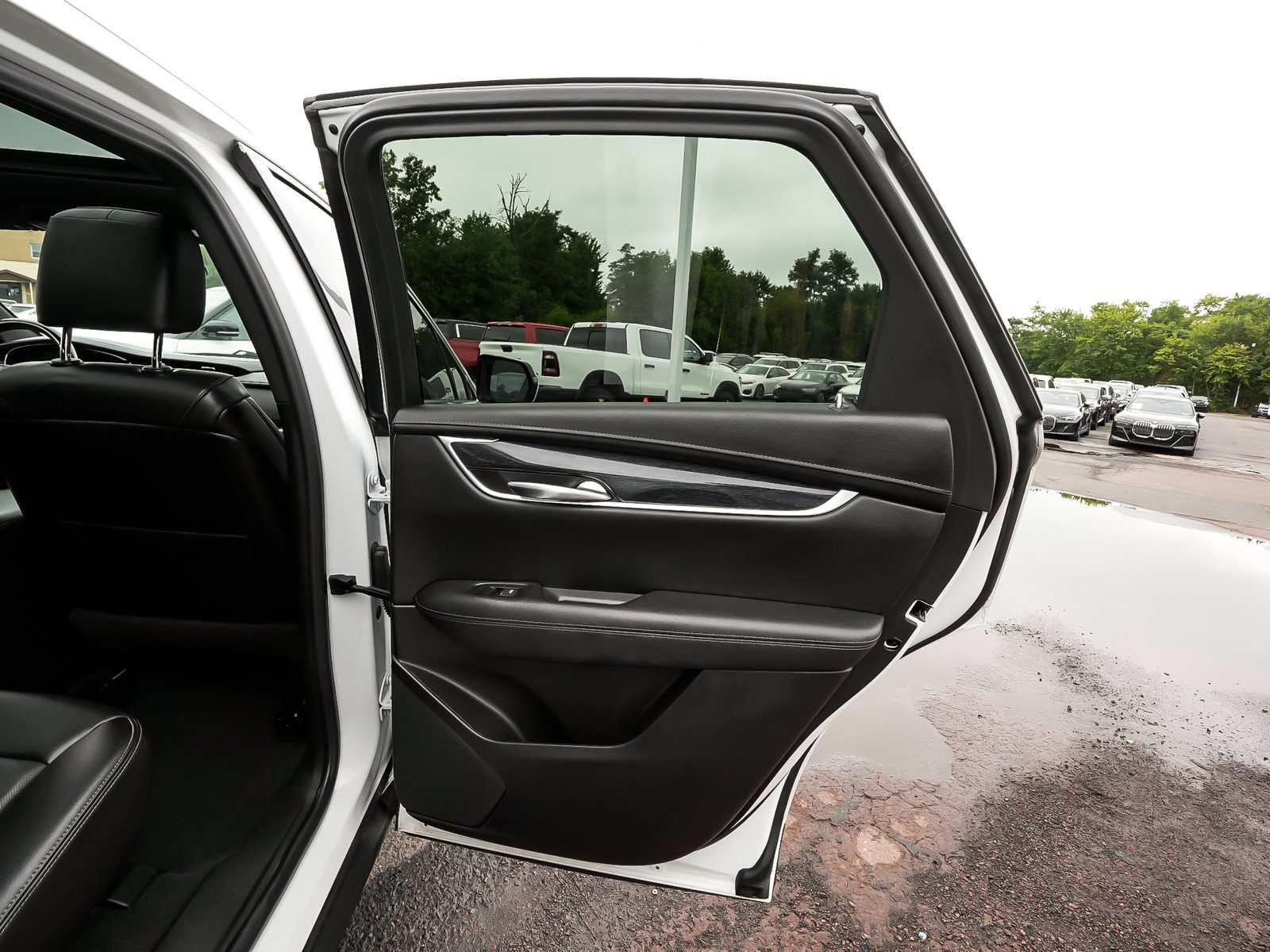 Used 2022 Cadillac XT5 Premium Luxury AWD/4WD image 14