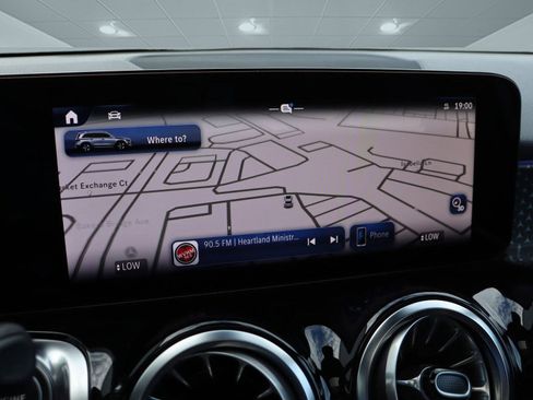 New 2025 Mercedes-Benz GLB 250 4MATIC image 70