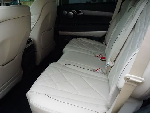 New 2025 Genesis GV80 3.5T Prestige image 18