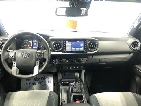 Used 2020 Toyota Tacoma TRD Off-Road image 14
