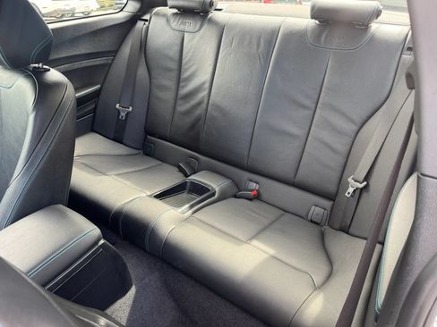 Used 2017 BMW M2 RWD image 13