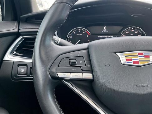 Used 2024 Cadillac XT6 Luxury FWD image 20