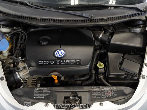Used 2003 Volkswagen Beetle S FWD image 4