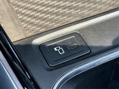 Used 2023 Mercedes-Benz EQB 350 4MATIC SUV w/ Pinnacle Package image 45