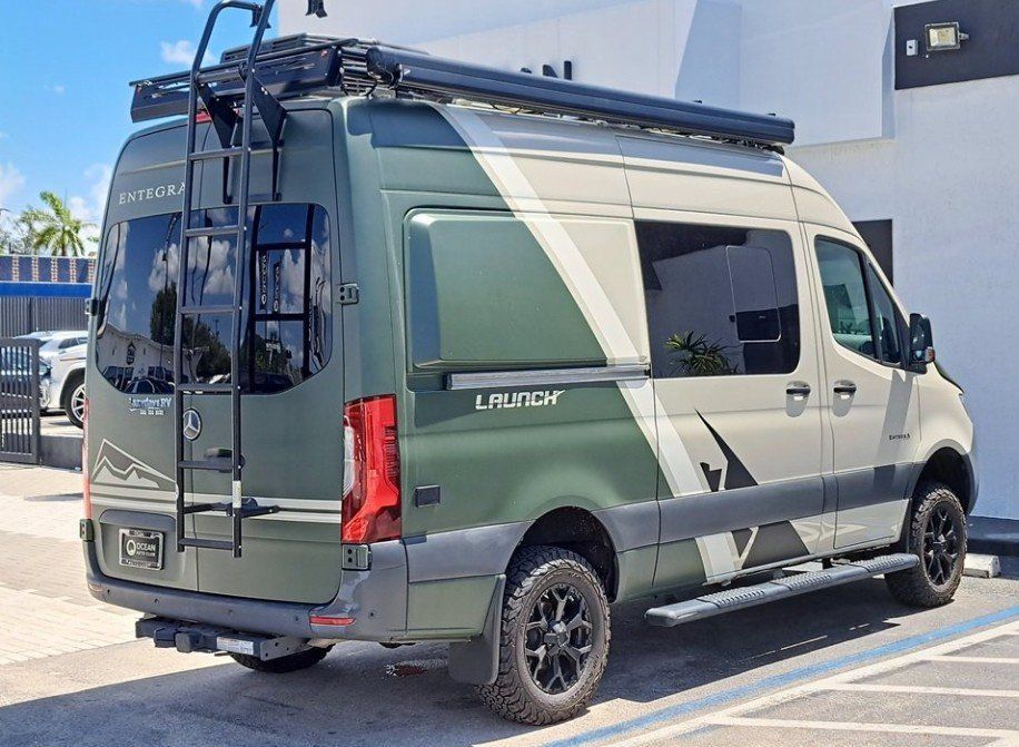 Used 2023 Mercedes-Benz Sprinter 2500 image 5