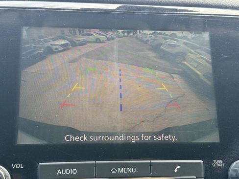 Used 2022 Nissan Titan S RWD image 16