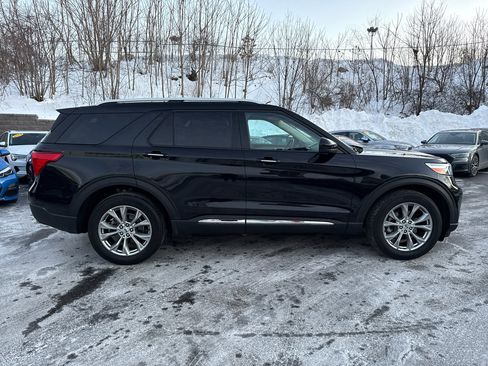Used 2023 Ford Explorer Limited image 12
