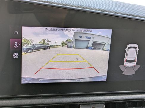 Certified 2023 Kia Niro EX FWD image 24