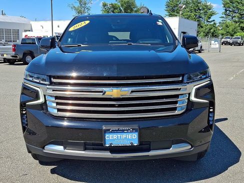 Certified 2024 Chevrolet Suburban High Country AWD/4WD image 2