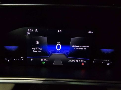 Certified 2025 Volkswagen Taos SE image 25