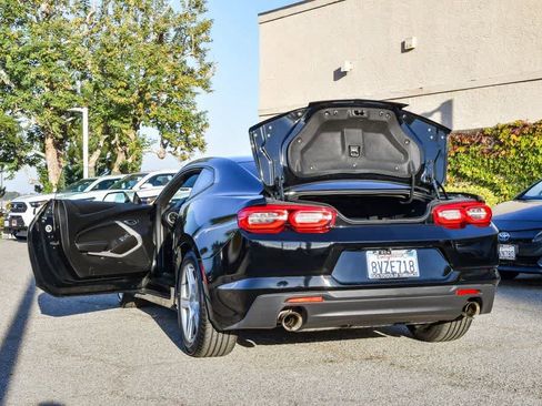 Used 2021 Chevrolet Camaro LT image 32