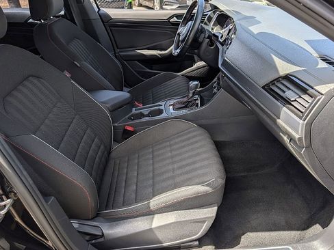 Used 2019 Volkswagen Jetta GLI FWD image 19