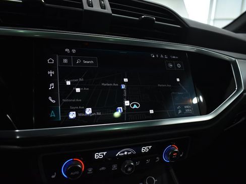 Used 2024 Audi Q3 2.0T Premium Plus w/ Premium Plus Package image 21