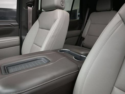 Used 2023 Chevrolet Tahoe LT w/ Luxury Package RWD image 14