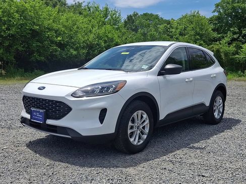Used 2022 Ford Escape SE AWD/4WD image 3