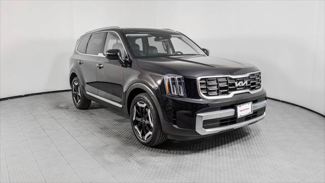 Used 2025 Kia Telluride S FWD image 11
