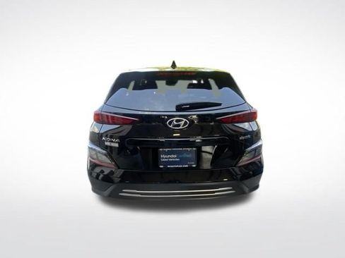 Used 2023 Hyundai Kona SE FWD image 4