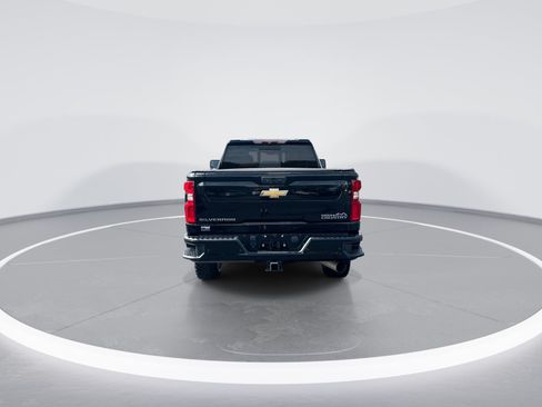 Used 2022 Chevrolet Silverado 2500 High Country w/ Safety Package II AWD/4WD image 8
