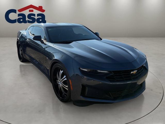 Used 2023 Chevrolet Camaro LT w/ Technology Package RWD image 8