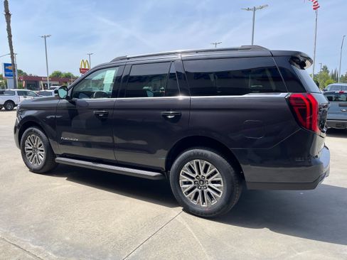 New 2026 Ford Expedition Platinum AWD/4WD image 2