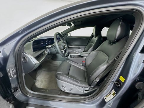 Used 2024 Lucid Air Touring image 13