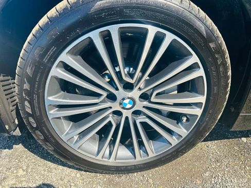 Used 2018 BMW 530i xDrive AWD/4WD image 10