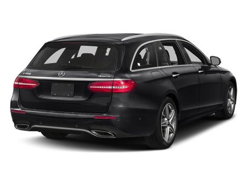 Used 2018 Mercedes-Benz E 400 4MATIC Wagon image 2