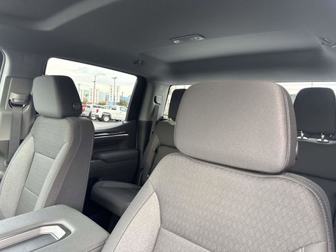 New 2026 GMC Sierra 1500 Elevation image 22