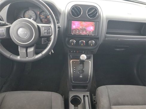 Used 2016 Jeep Patriot Latitude w/ Premium Sound Group image 10