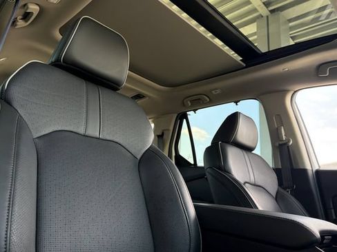 Certified 2024 Honda Pilot Elite image 21