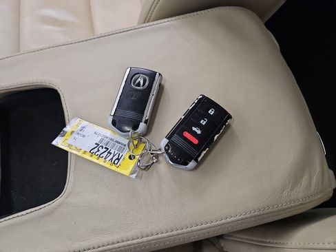 Used 2012 Acura TL w/ Technology Package image 29
