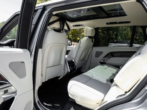 New 2026 Land Rover Range Rover Long Wheelbase SE AWD/4WD image 48