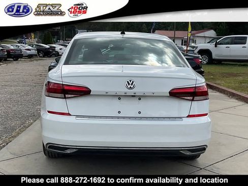 Used 2022 Volkswagen Passat 2.0T SE image 6