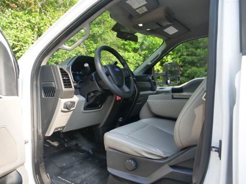 Used 2019 Ford F350 XL w/ Power Equipment Group AWD/4WD image 17