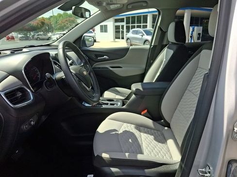 Used 2018 Chevrolet Equinox LT FWD image 13