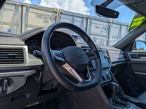 Used 2021 Volkswagen Atlas Cross Sport SE FWD image 28